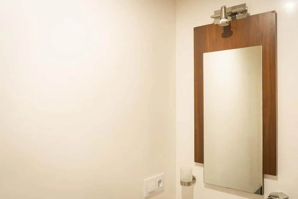 Apartamento Nuevo Junto A La Catedral De Sevilla 0*, Seville